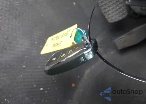 2018 Chevrolet Malibu 1Fl из США, поврежденный, VIN 1G1ZC5ST2JF152520